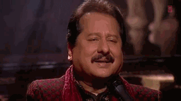 Niklo Na Benaqab Lyrics - Pankaj Udhas